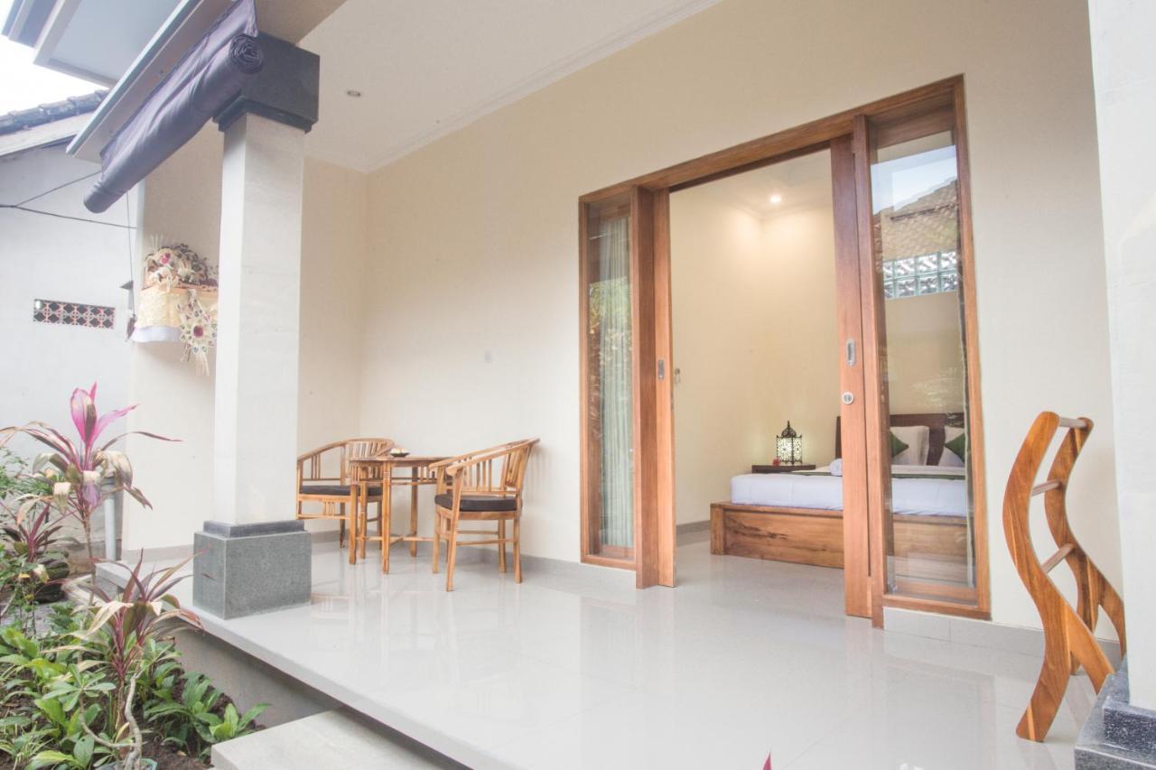 Monka House Hotel Ubud  Exterior photo