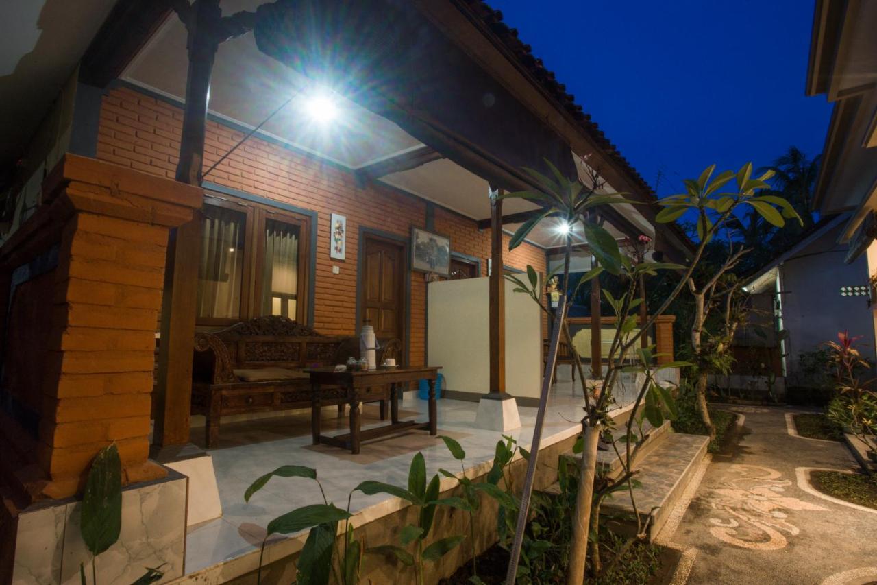 Monka House Hotel Ubud  Exterior photo