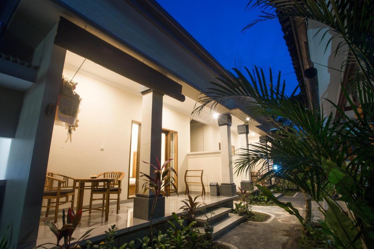 Monka House Hotel Ubud  Exterior photo