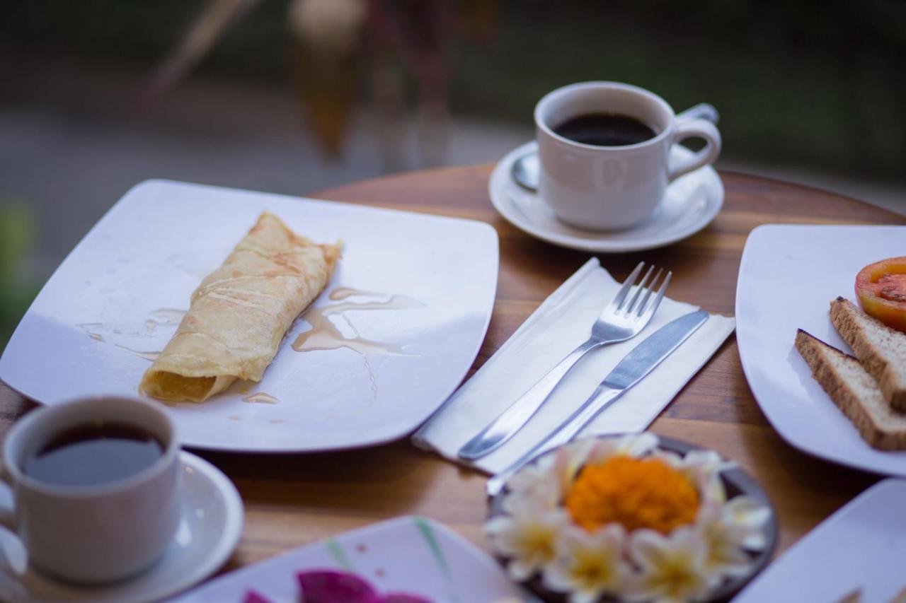 Monka House Hotel Ubud  Exterior photo