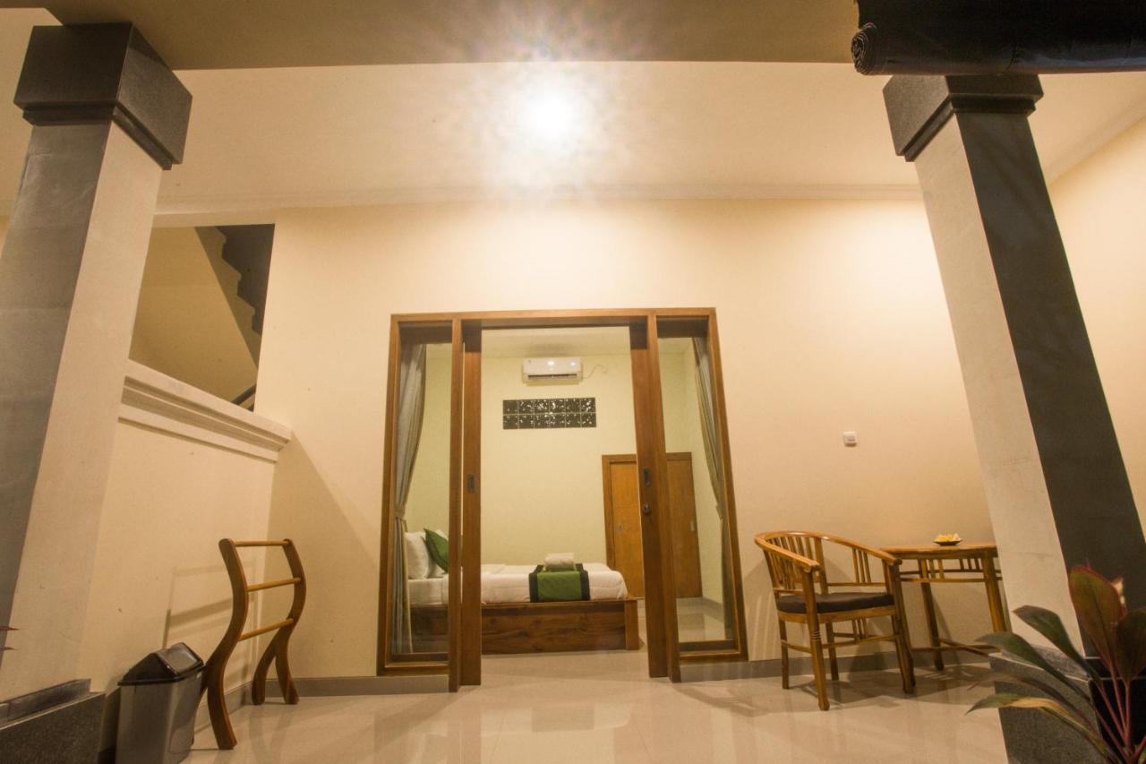Monka House Hotel Ubud  Exterior photo