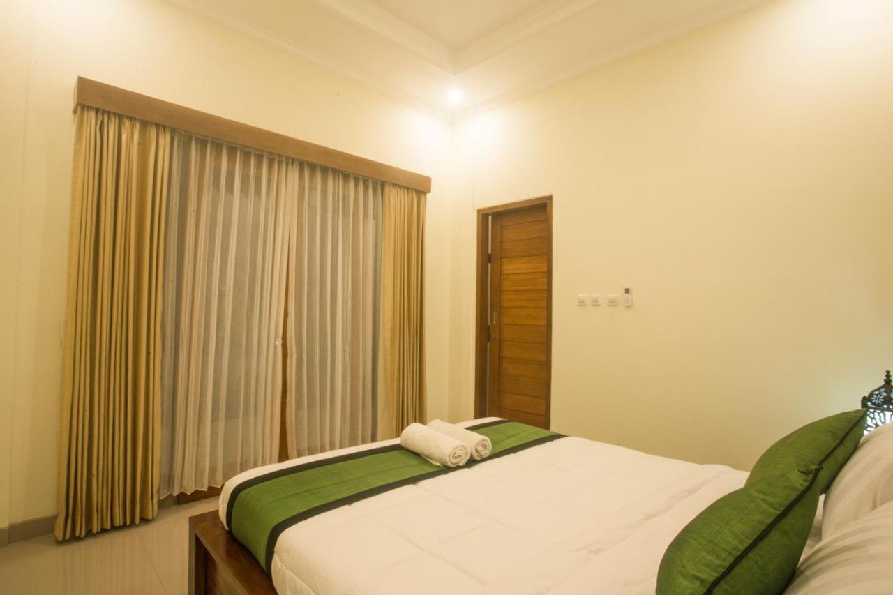 Monka House Hotel Ubud  Exterior photo